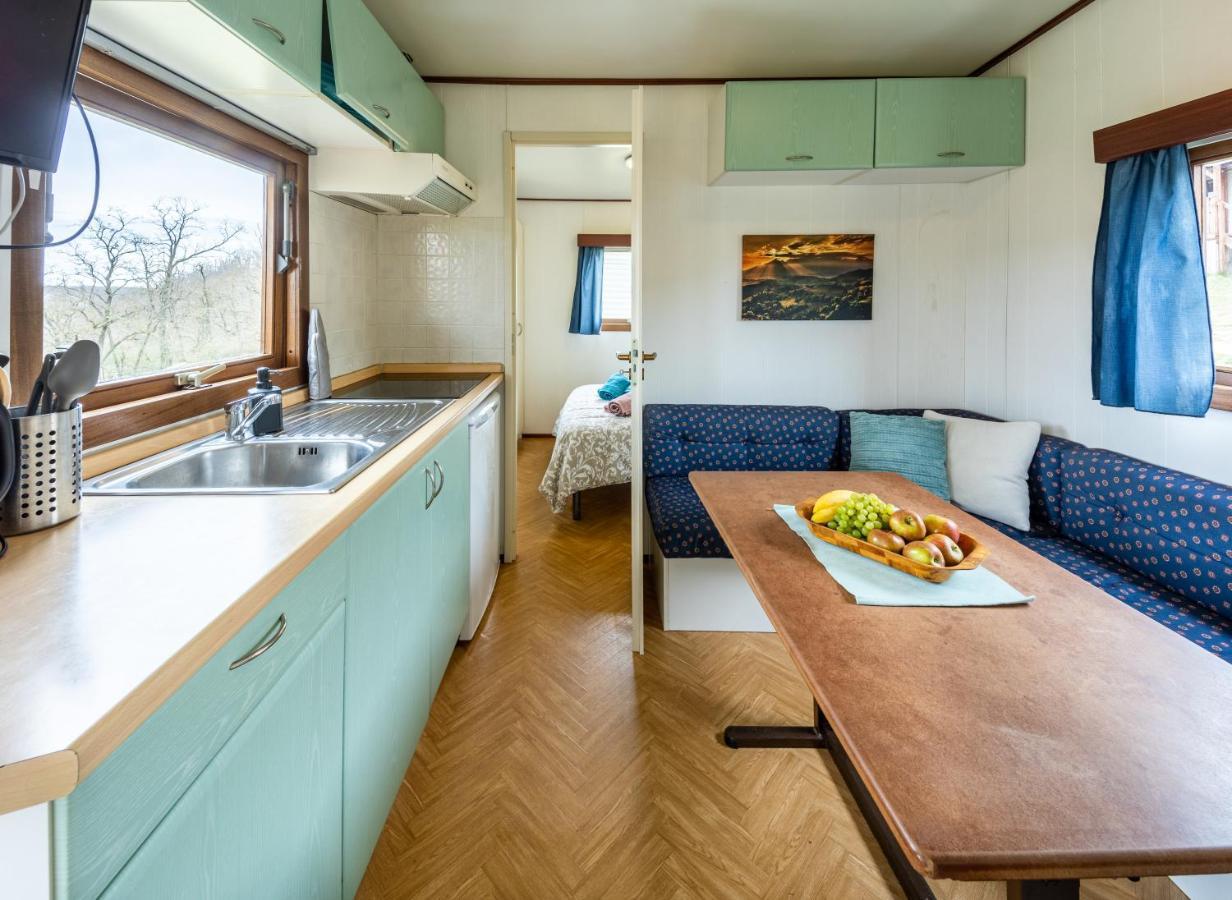 Mobilheim Chalet - Vyrovicka Prehrada Vyrovice Екстер'єр фото